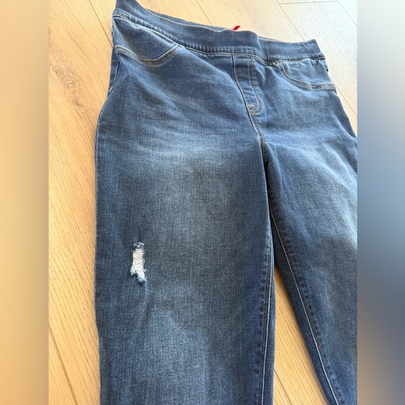 SPANX Dark Blue Distressed Jeggings Size 10-12 (Large) - Picture 2 of 7